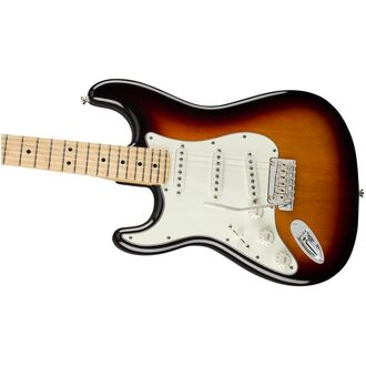 Fender Player Stratocaster® Left-handed, Maple Fingerboard, 3-color Sunburst