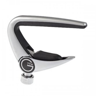 G7 Newport Classical Capo For Flat Fingerboards In Silver