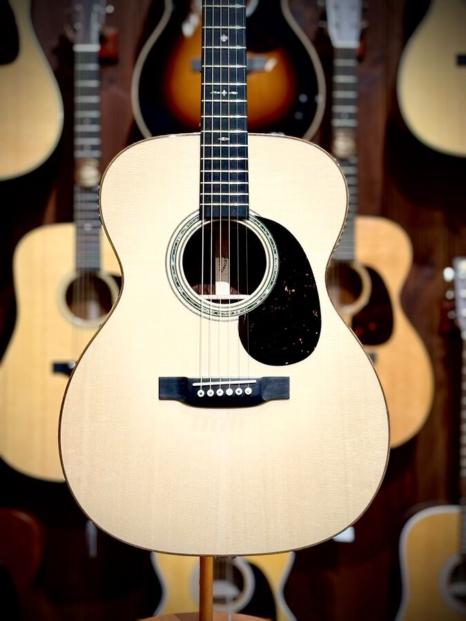Martin Custom Shop OM-14, Wild Grain Rosewood, Engelmann Spruce