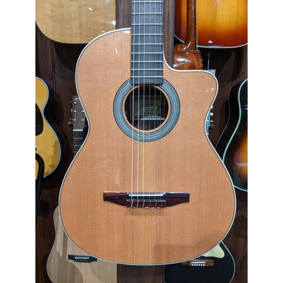 Esteve Crossover Cedar Top Classical Guitar - Natural