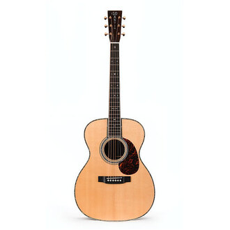 Martin 00042 Standard Series Auditorium Acoustic Guitar In Case