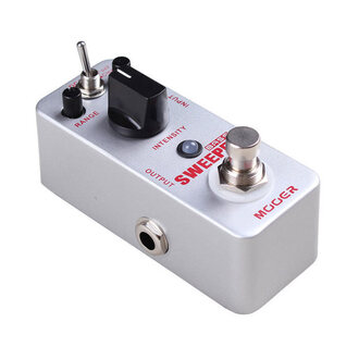 Mooer Sweeper - Bass Filter-Bass Effect Pedal